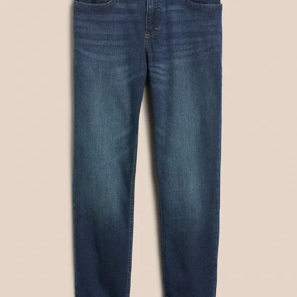 Banana Republic Girlfriend Jeans - Picture 3 of 5